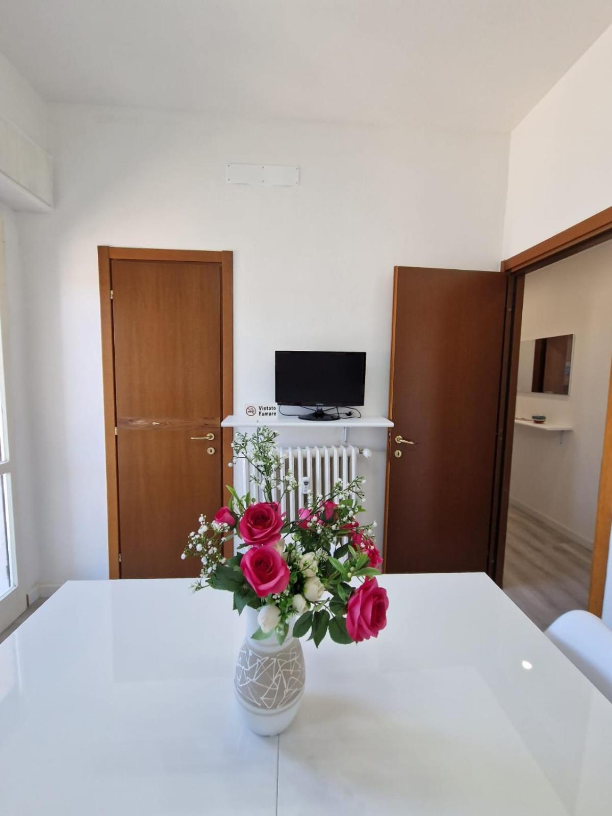 Residenza Luigio Lägenhet Verbania Exteriör bild
